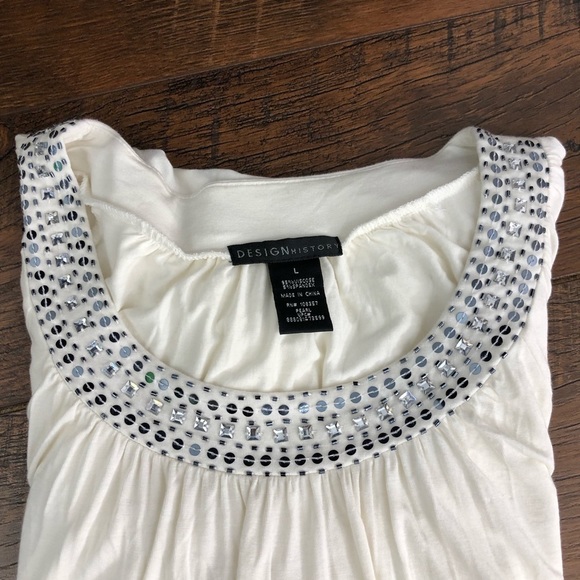 Design History Jeweled Neckline Top - Size L - Picture 4 of 9